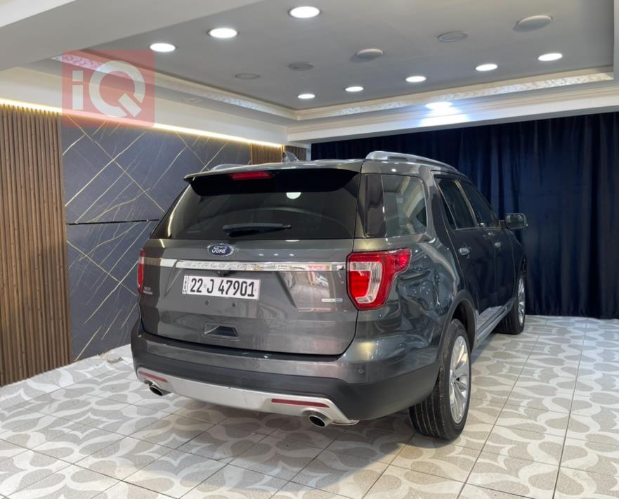Ford Explorer